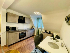 3Room- Central, Modern- The Tulip by Lakescape FeWos